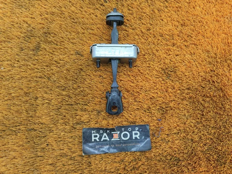 Ограничитель двери