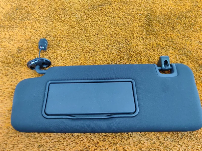 Козырек солнцезащитный