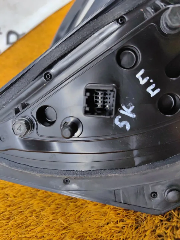 Зеркало боковое