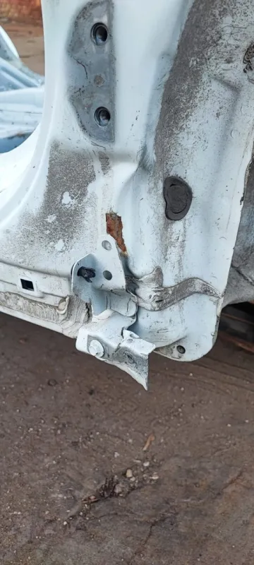 Порог с центральной стойкой