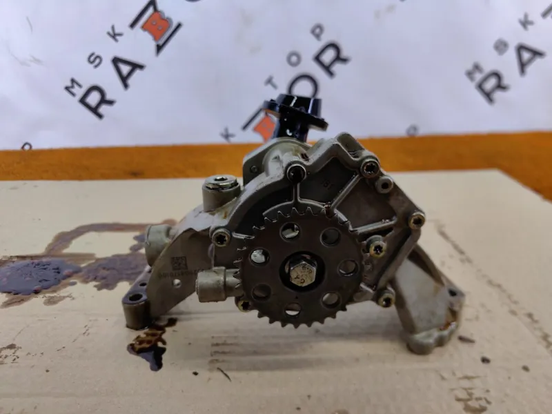 Насос масляный