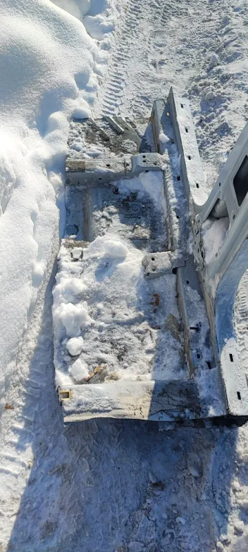 Порог с центральной стойкой