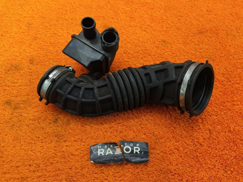 Патрубок воздушного фильтра