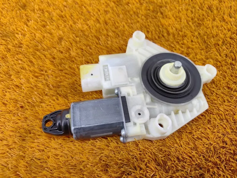 Мотор стеклоподъемника