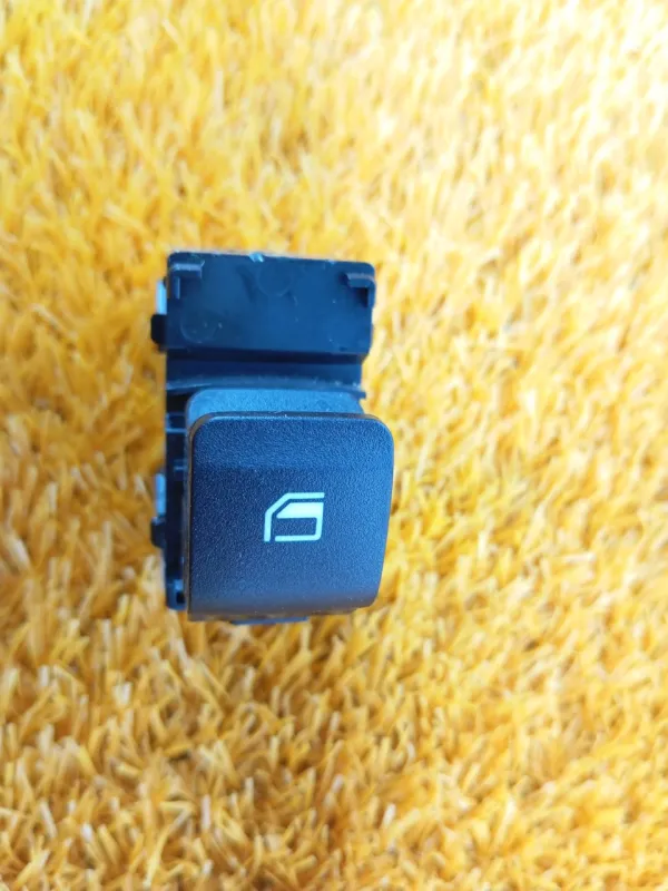 Кнопка стеклоподъемника