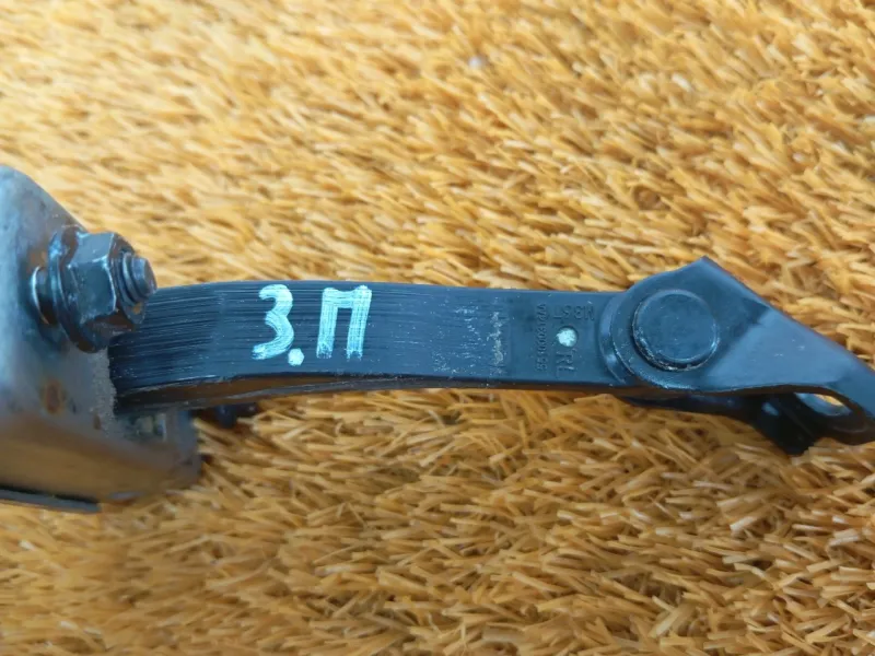 Ограничитель двери