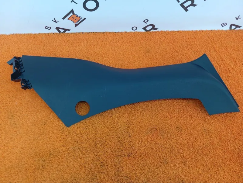 Накладка на стойку кузова