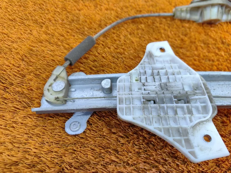 Стеклоподъемник