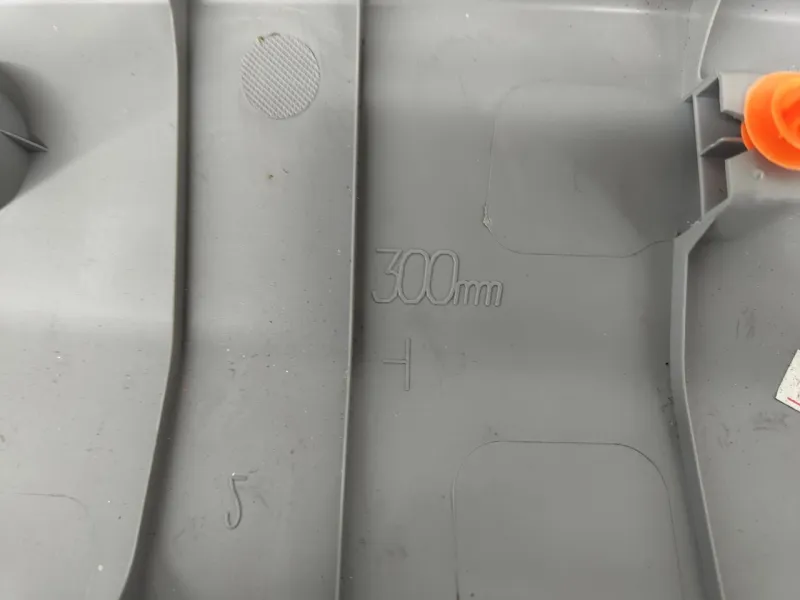 Обшивка двери багажника