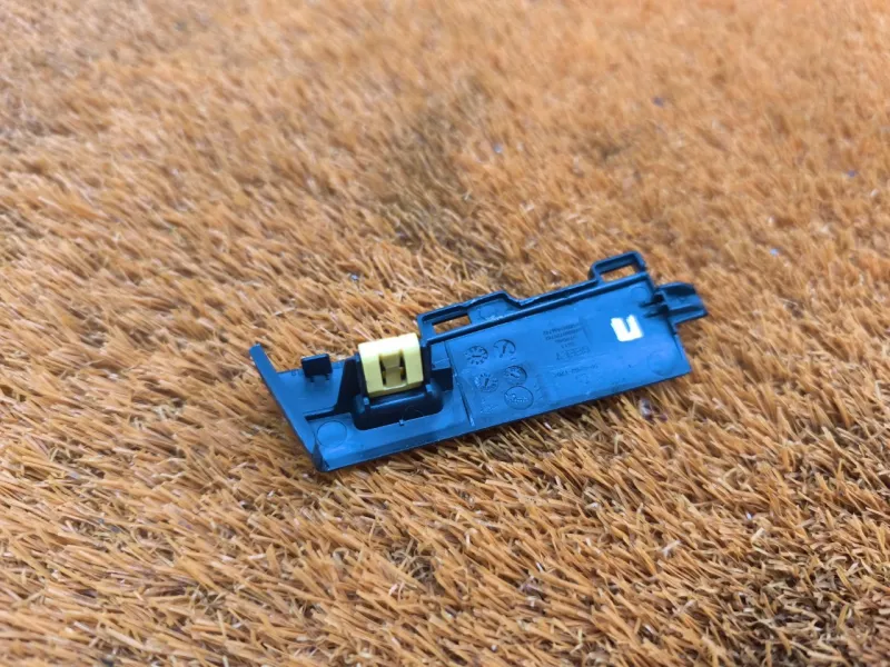 Накладка на торпедо