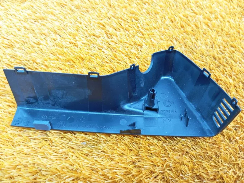 Накладка зеркала внутренняя