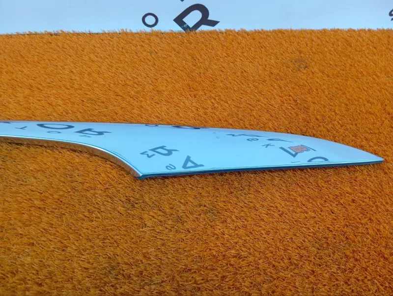 Молдинг кузова