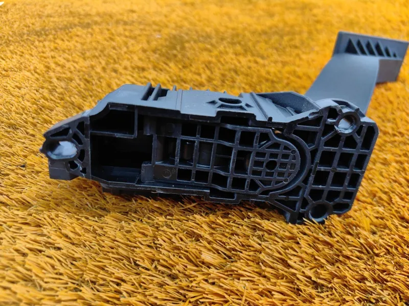 Педаль газа