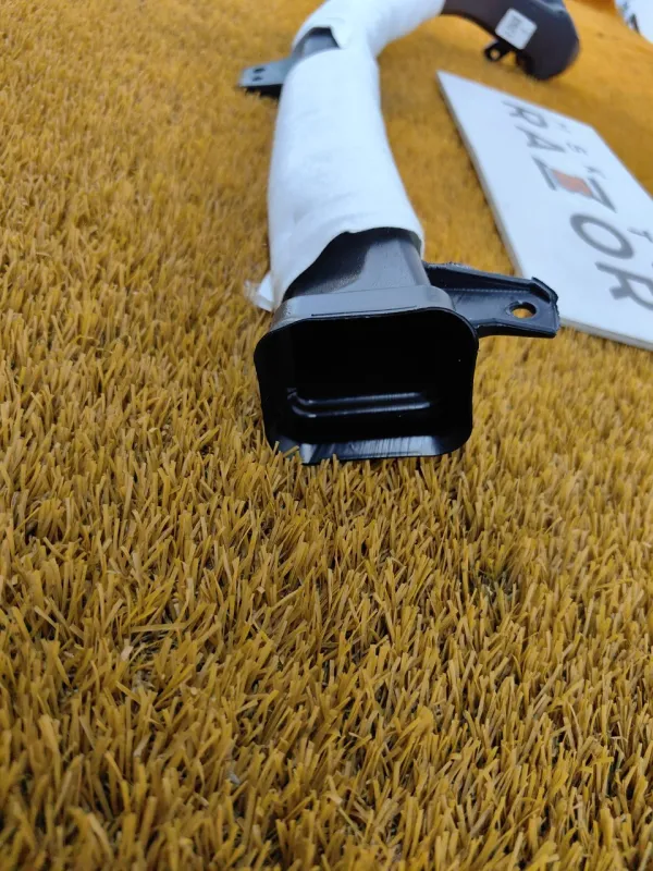 Воздуховод салона