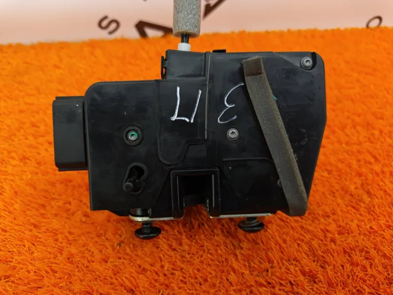 Замок двери