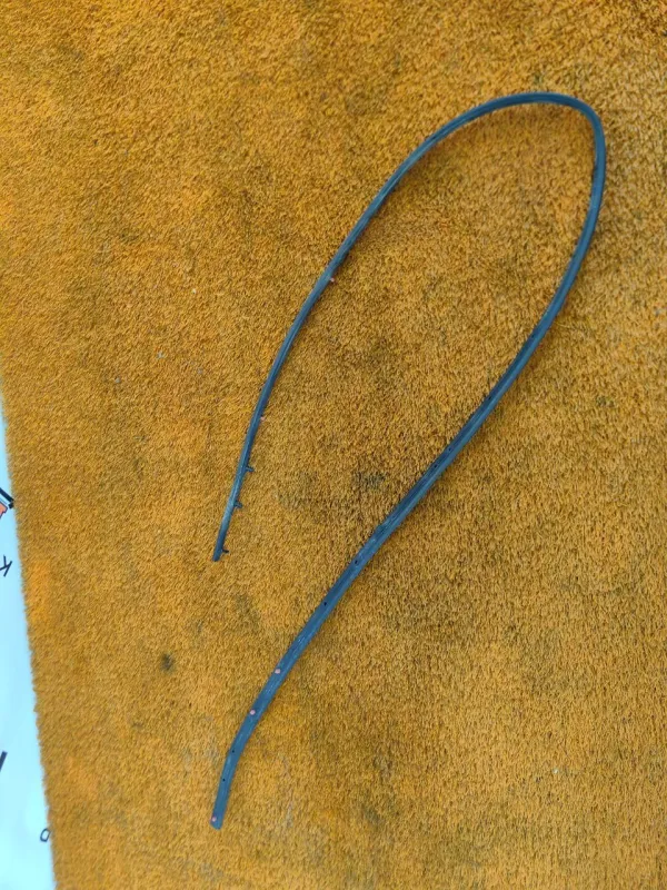 Уплотнитель капота Changan UNI-V 2023 C281F2704030100