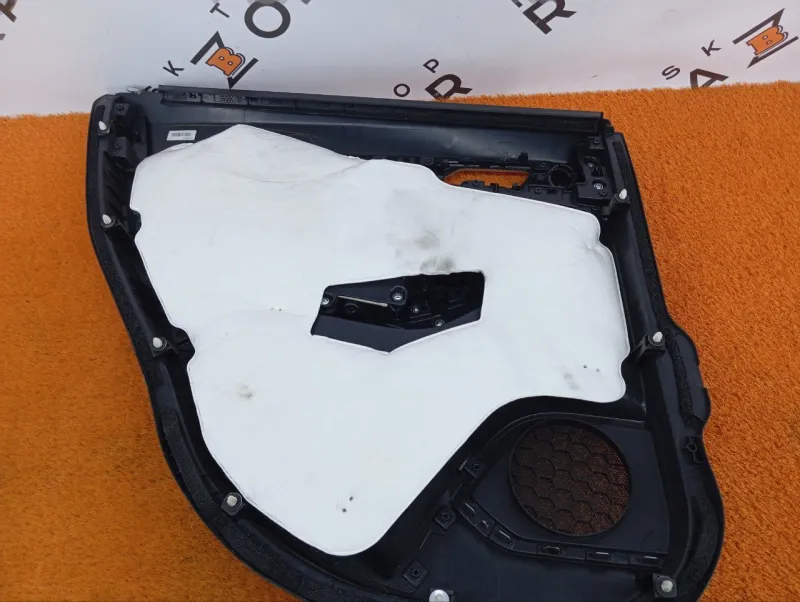 Обшивка двери