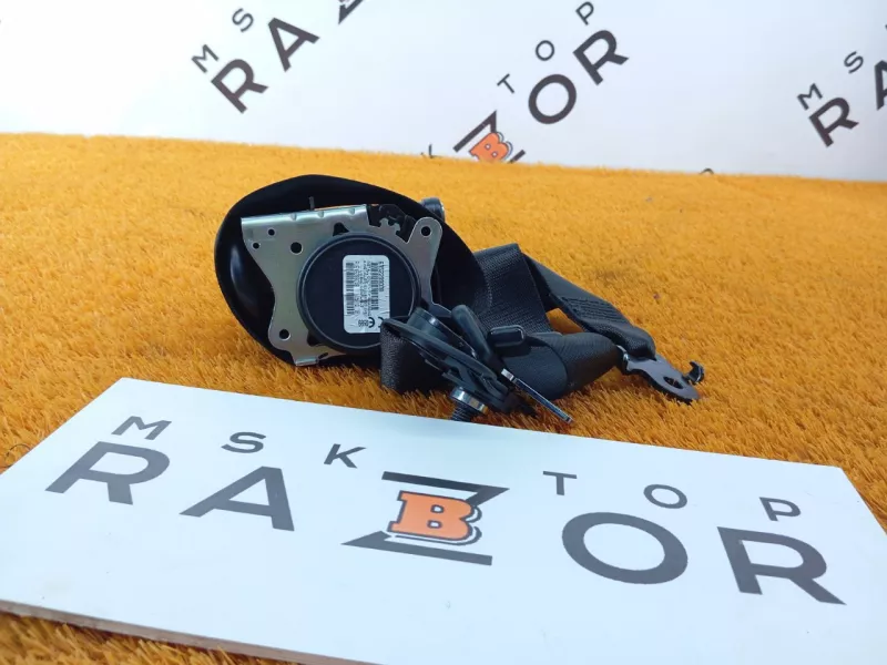 Ремень безопасности