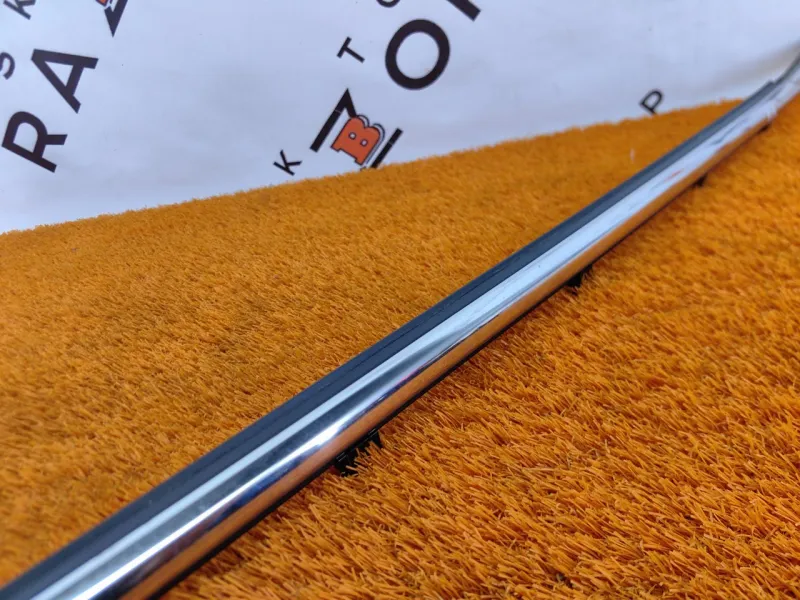 Молдинг стекла