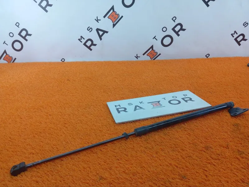 Амортизатор крышки багажника