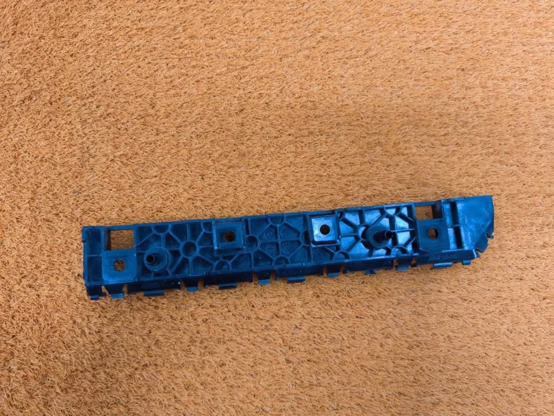 Кронштейн бампера