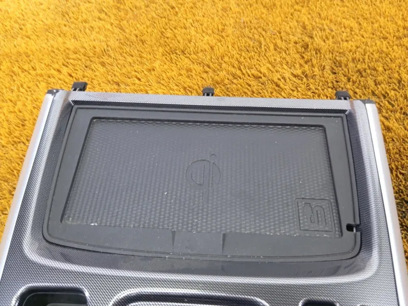 Накладка центральной консоли