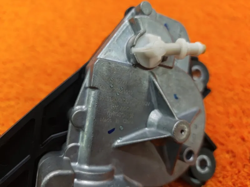 Моторчик стеклоочистителя