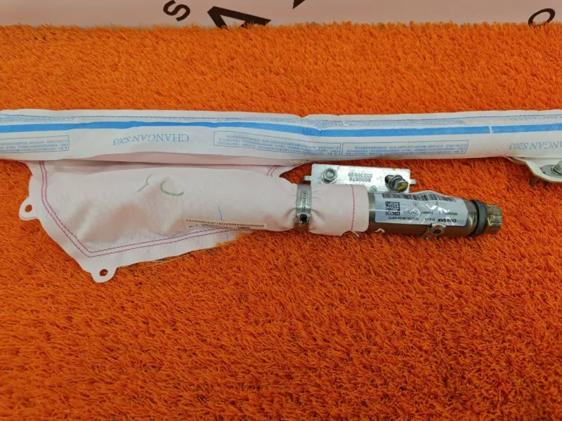 Подушка безопасности боковая