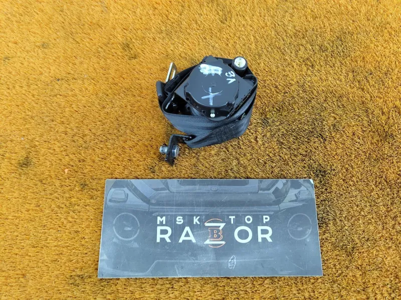 Ремень безопасности