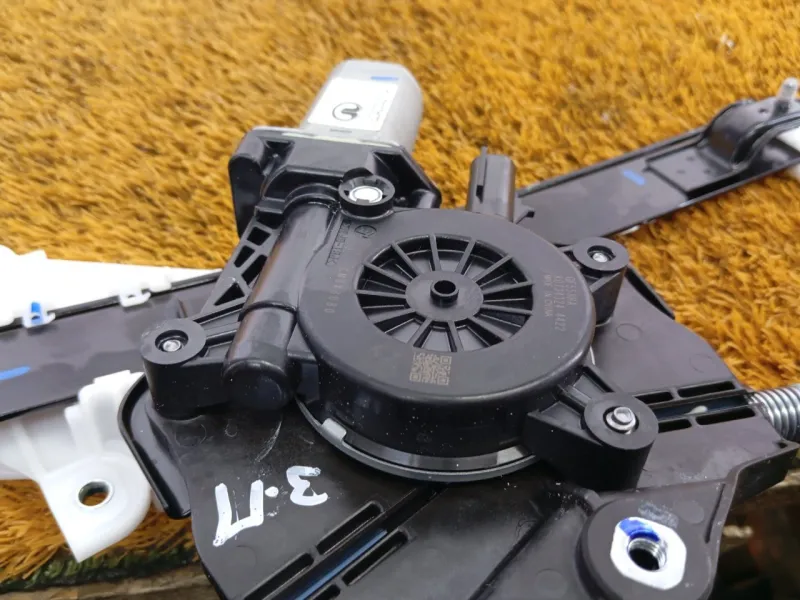 Стеклоподъемник