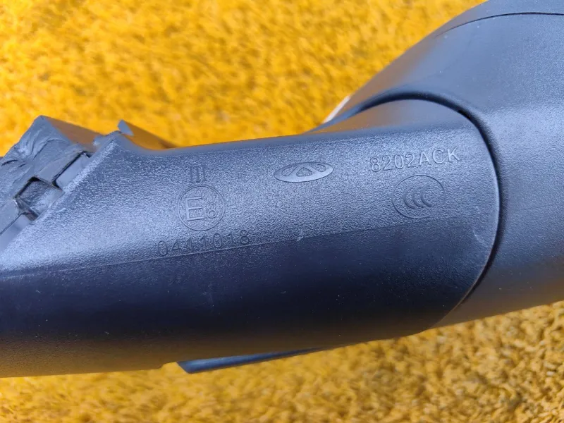 Зеркало боковое