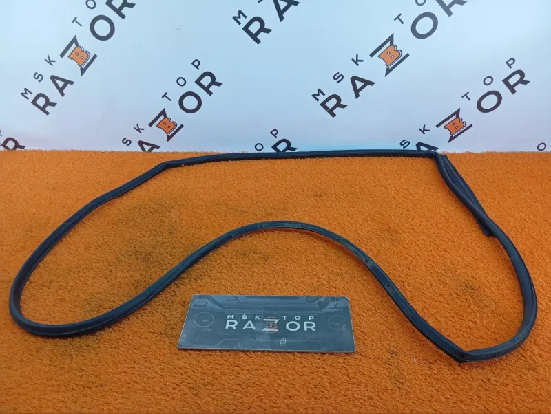 Уплотнитель двери