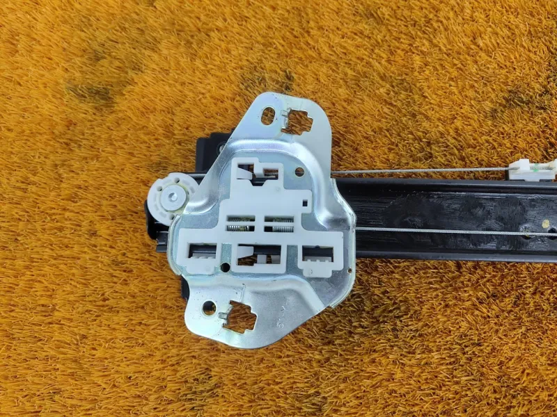 Стеклоподъемник