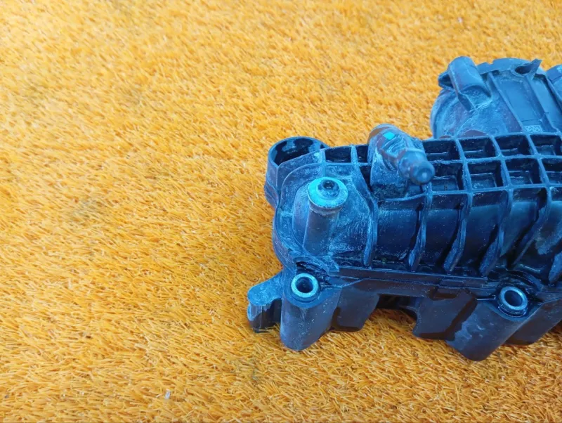 Коллектор впускной