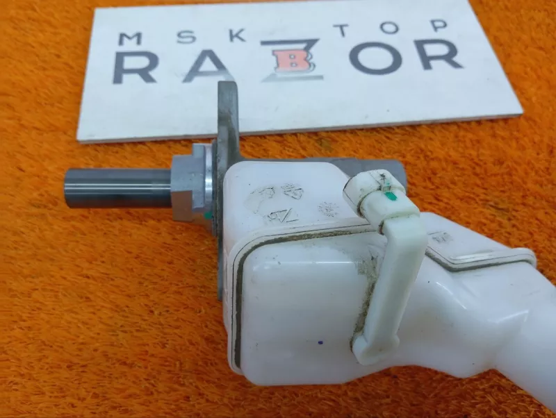 Главный тормозной цилиндр