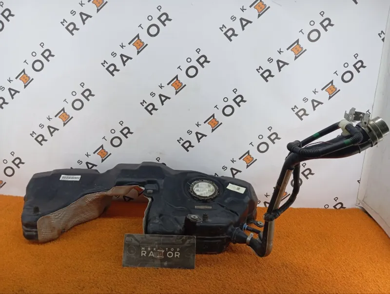 Бак топливный