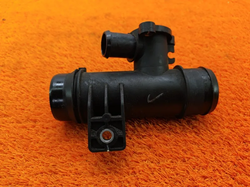 Патрубок интеркулера