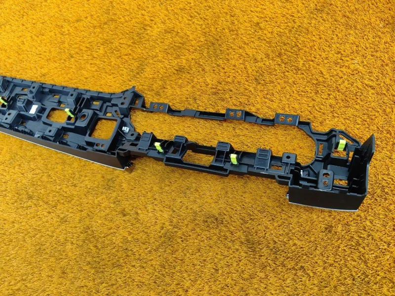 Накладка на торпедо