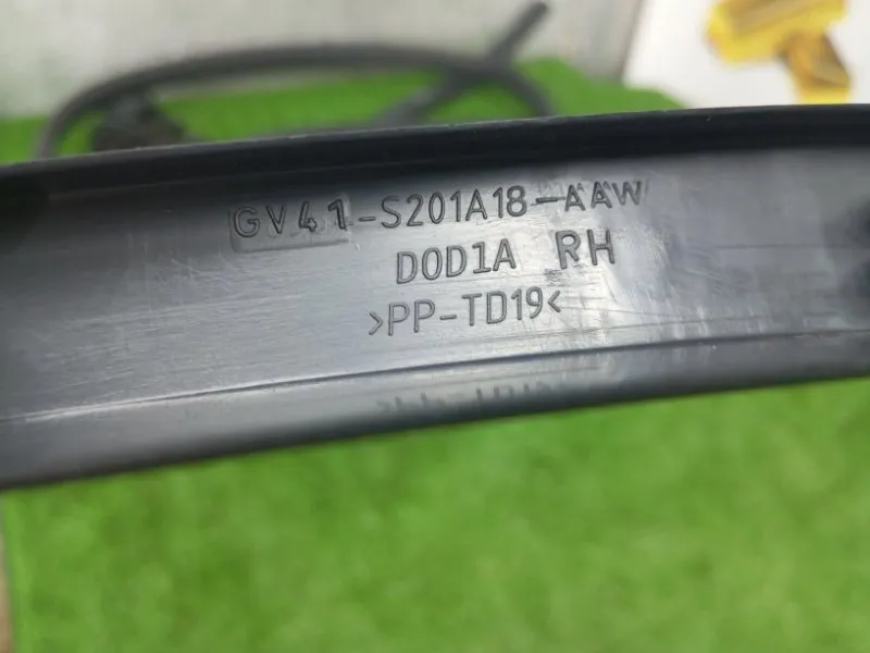 Молдинг двери