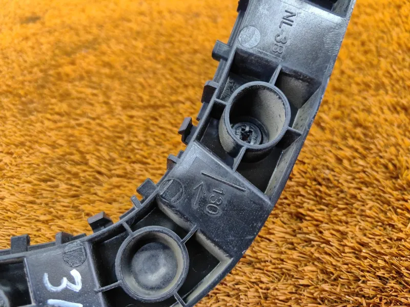 Кронштейн бампера