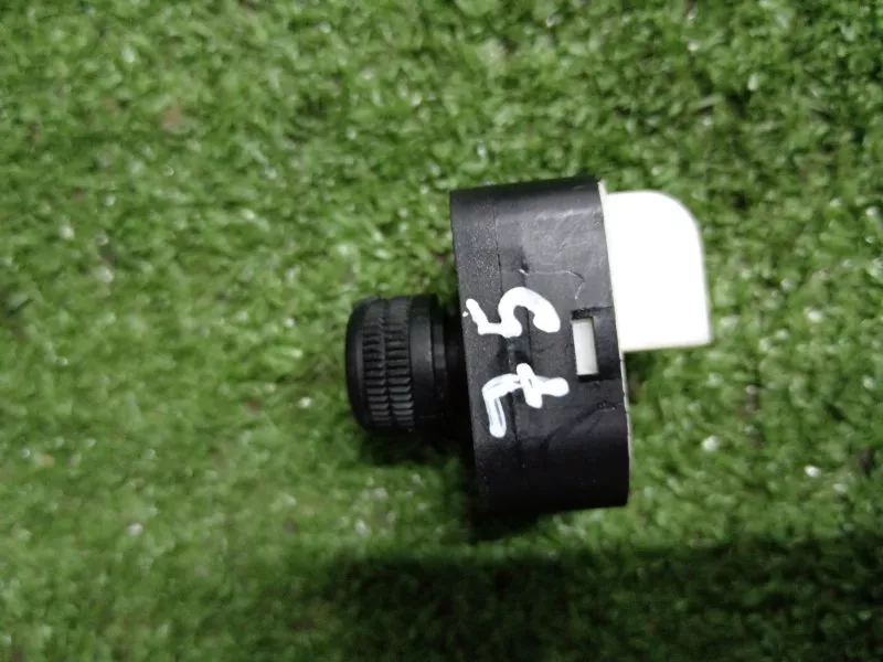 Переключатель регулировки зеркала