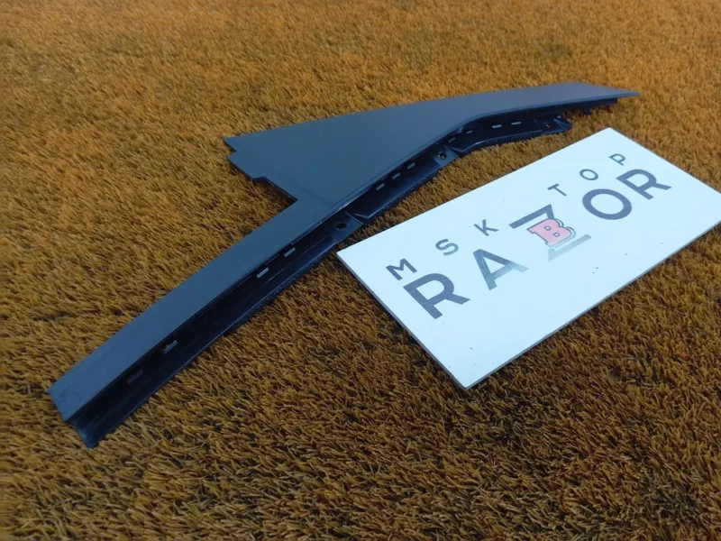 Молдинг двери