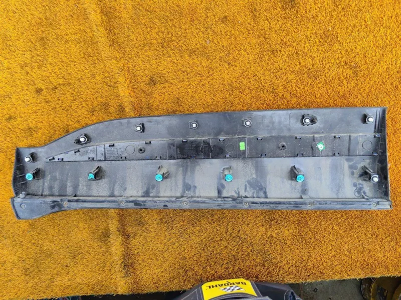 Молдинг двери