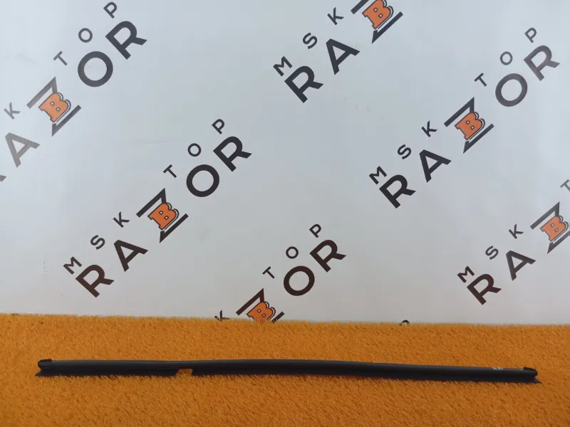 Уплотнитель стекла двери