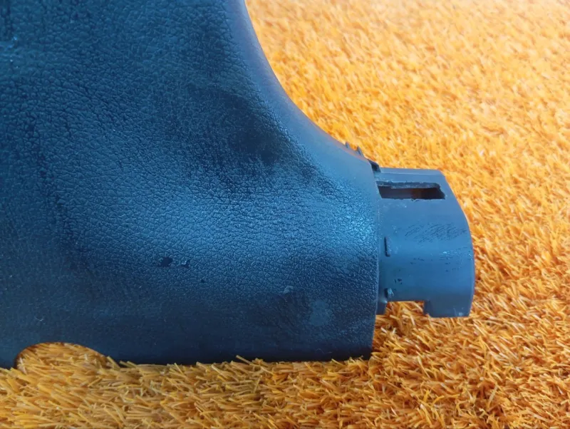 Обшивка центральной стойки