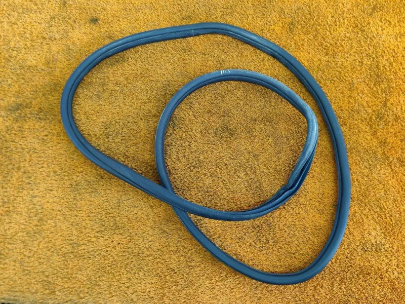 Уплотнитель проема двери Changan UNI-V 2023 C281F2704020100, передний левый