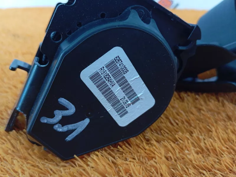 Ремень безопасности