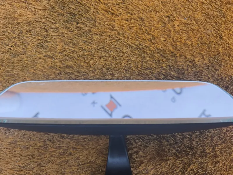 Зеркало заднего вида