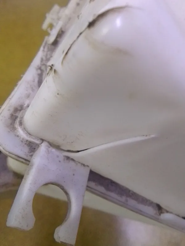 Бачок омывателя