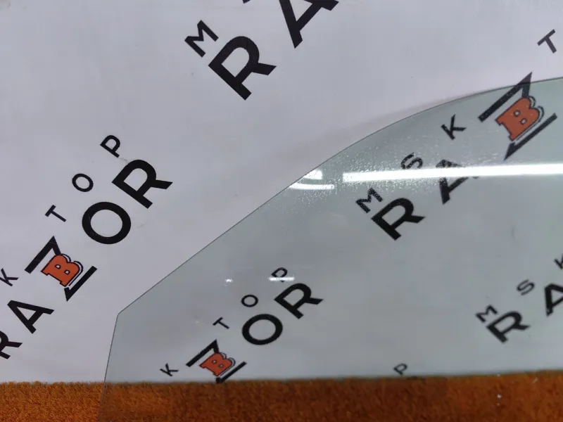 Стекло двери